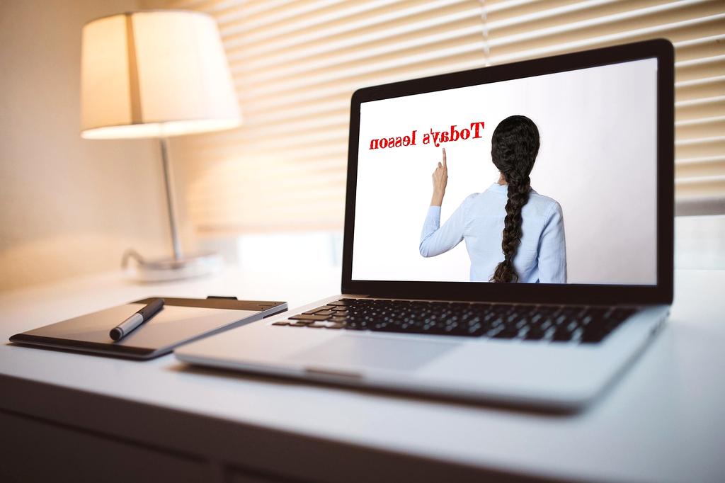 Ilustracja kontaktu z zespołem xucezoa